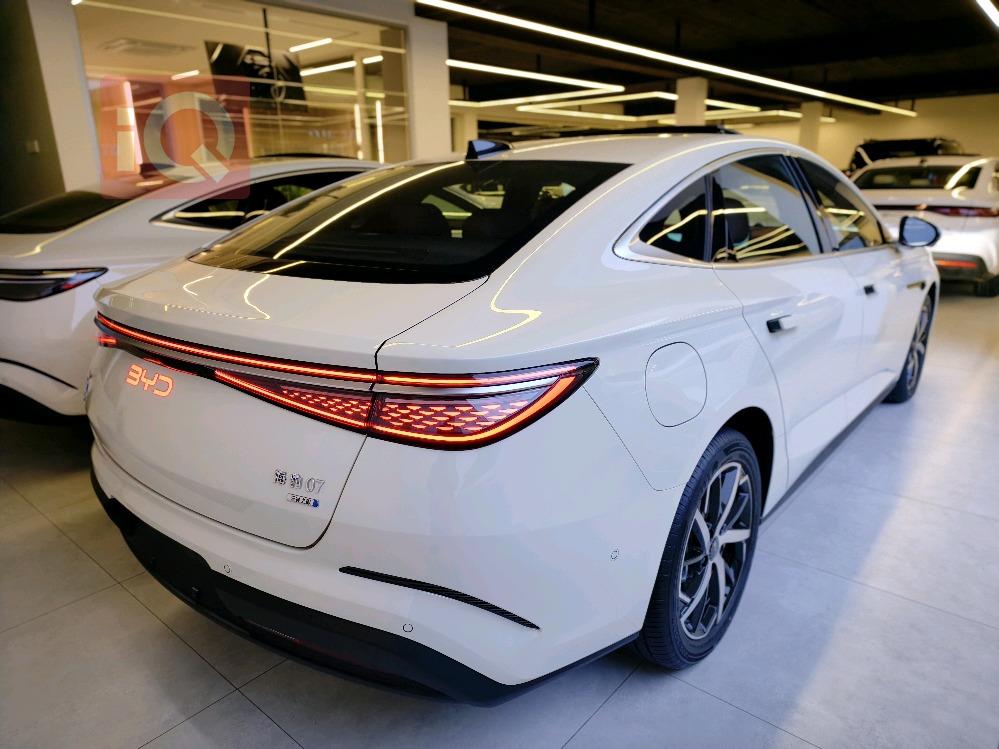 بي واي دي سيل 7